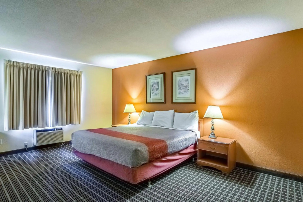 Motel 6-Grand Rapids, MI - Northeast