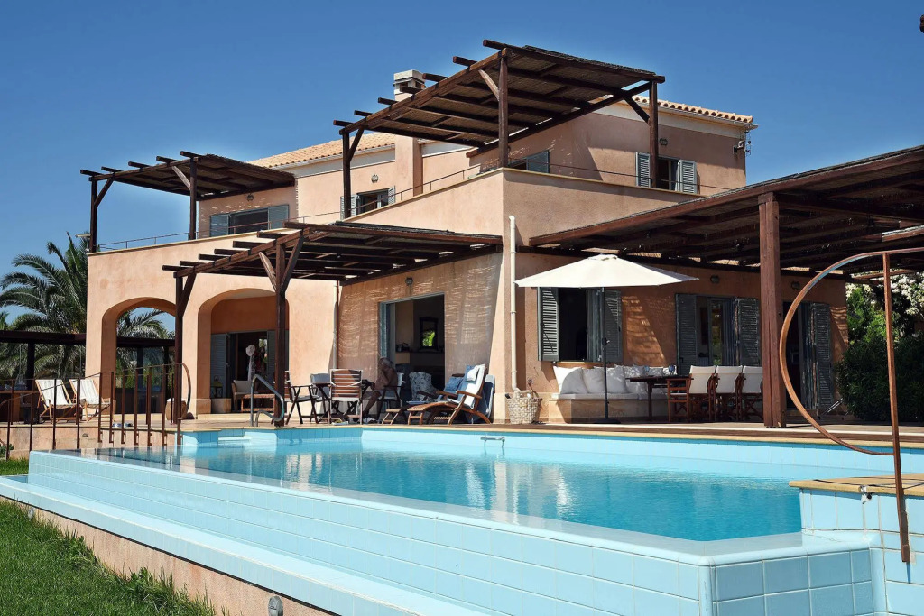 Absolute Villa by Stylish Stays