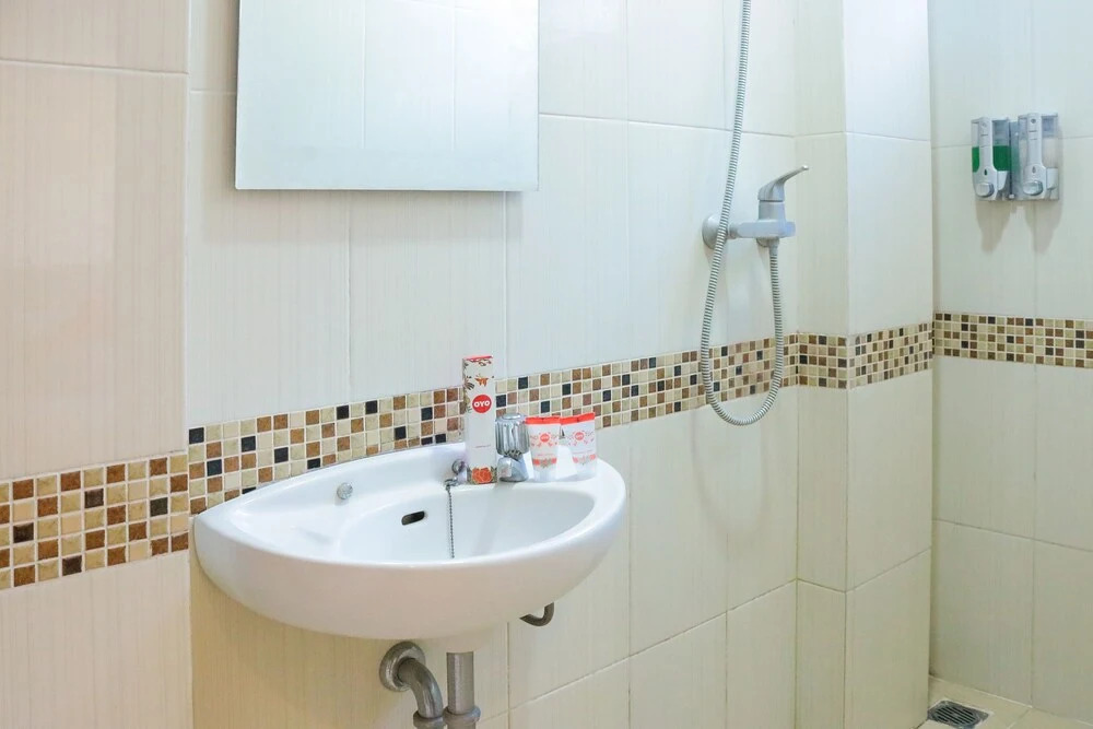 Maleo Guest House by OYO Rooms