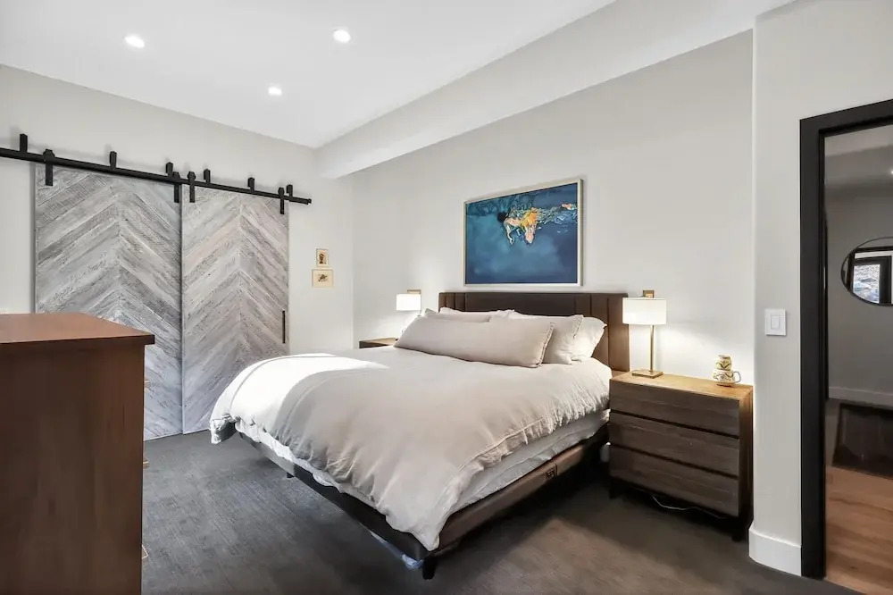 Sierra Sanctuary With Hot Tub 5 Bedroom Home