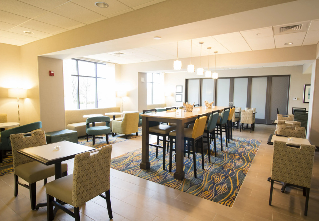 Hampton Inn Decatur, Mt. Zion, IL