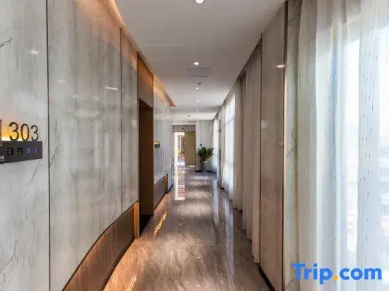Liuzhou Dingwei Business Hotel (Yaobu Ancient Town)