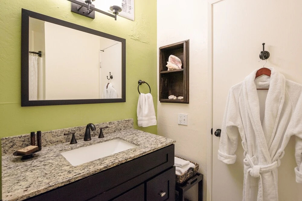 1br W/ Pools, Steps To Kamaole Beach 3 1 Bedroom Condo