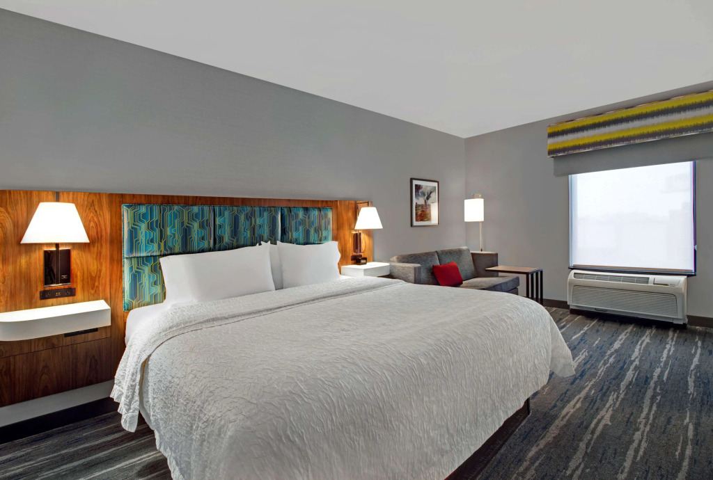 Hampton Inn & Suites Syracuse Dewitt