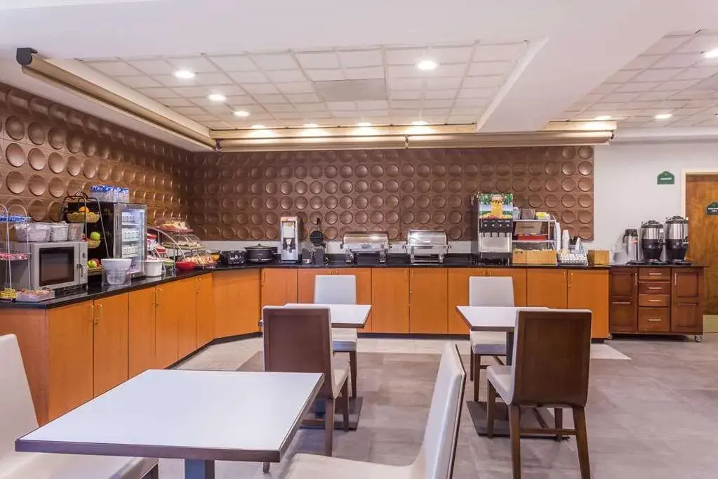Wingate by Wyndham Greenville Airport