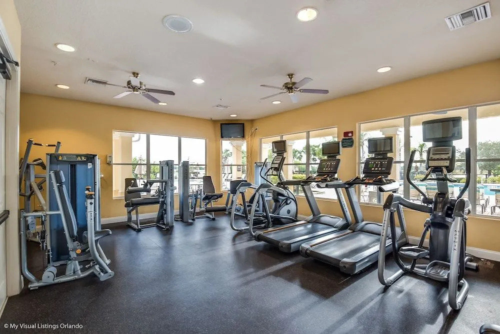 Casa Nova Deluxe Townhome 3 Bedroom Townhouse by RedAwning