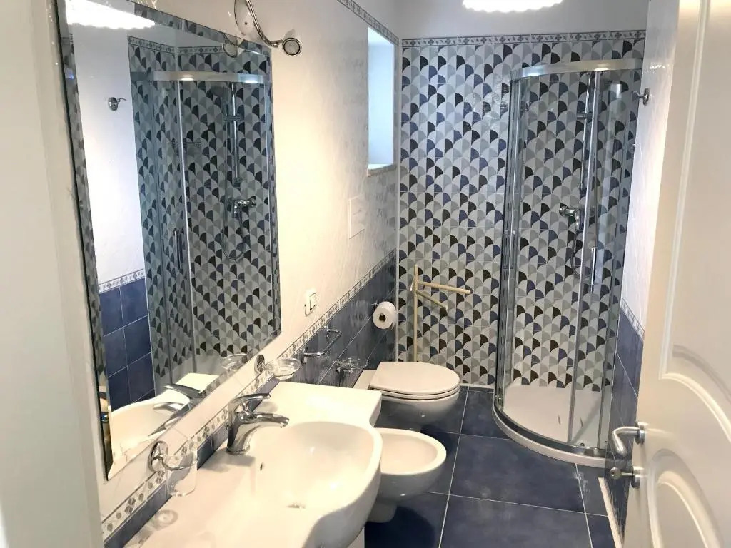 2 bedrooms house at Maratea 50 m away from the beach with sea view enclosed garden and wifi