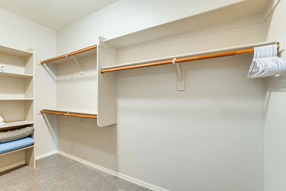 Pool, Views & Ample Space! Sunny Goodyear Retreat