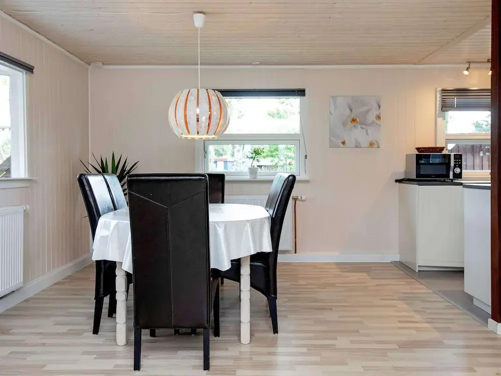 6 person holiday home in Væggerløse