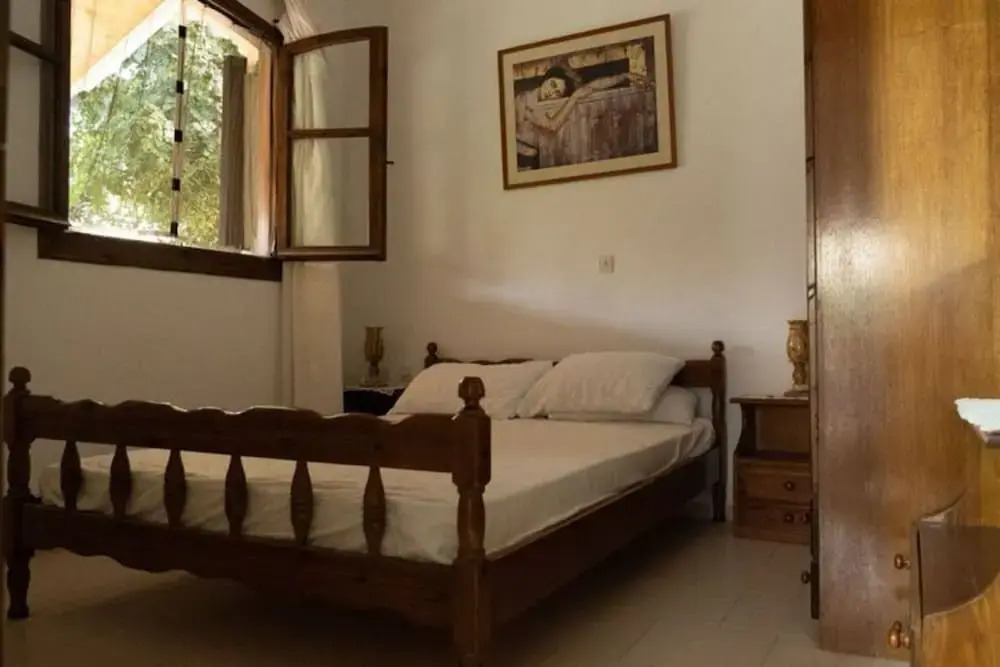 Ficus Seafront Villa, Eco Pool & Close to Beach, By ThinkVilla