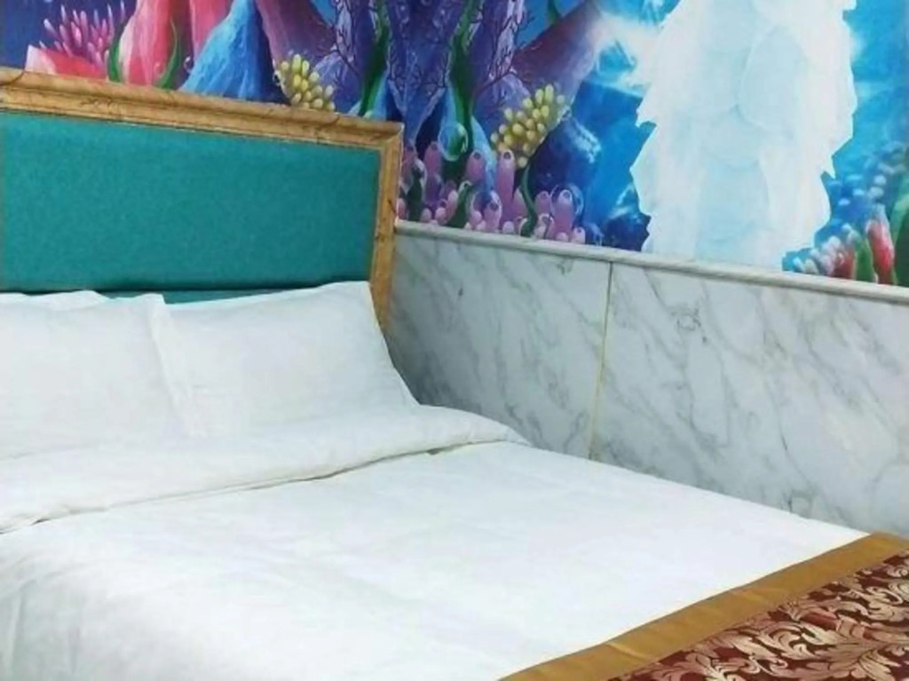 Yifan Hotel