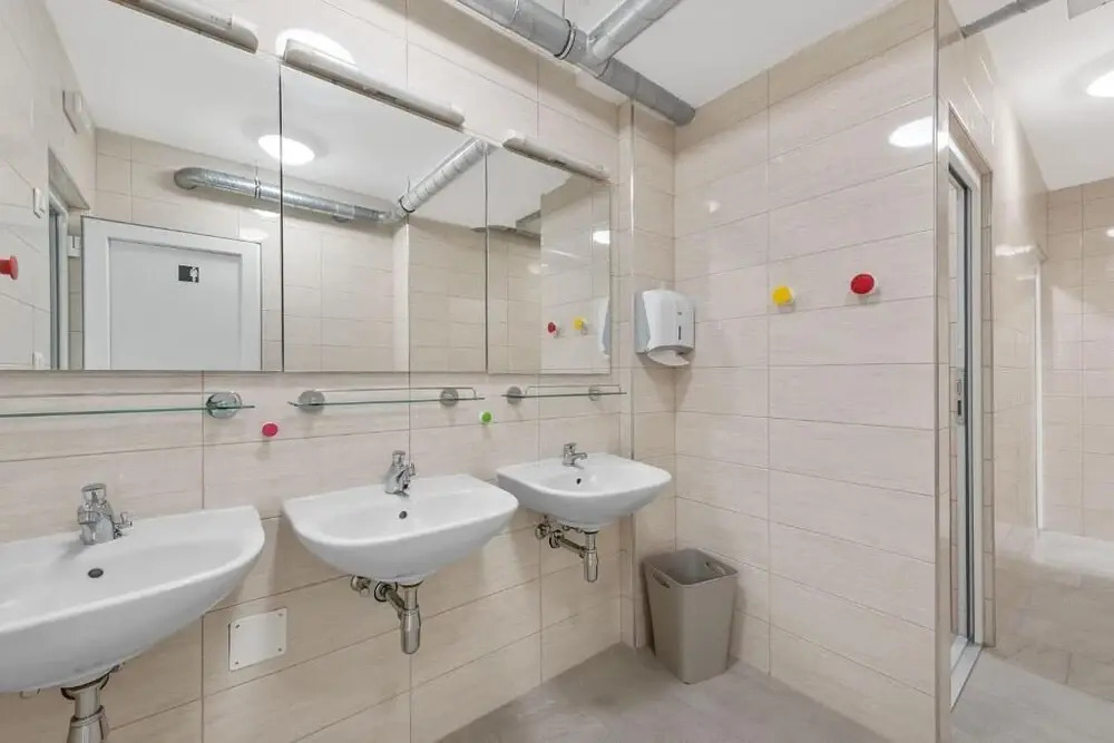 Hostel Elli