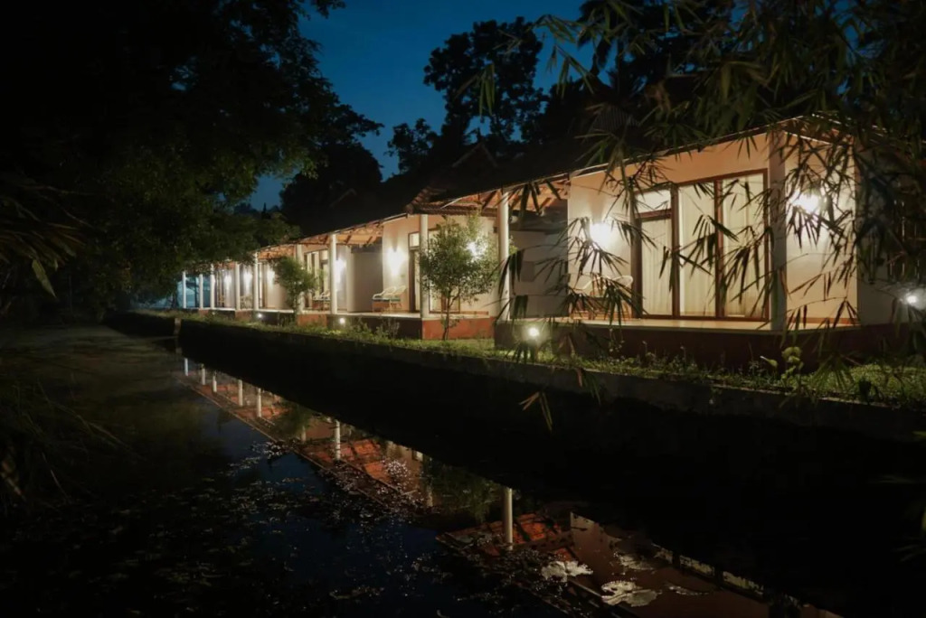 Palmgrove Lake Resort
