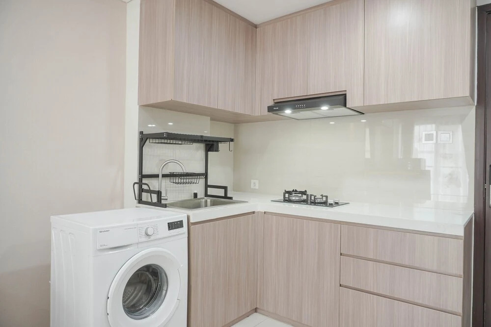 Nice And New 1Br With Office Room At Daan Mogot City Apartment