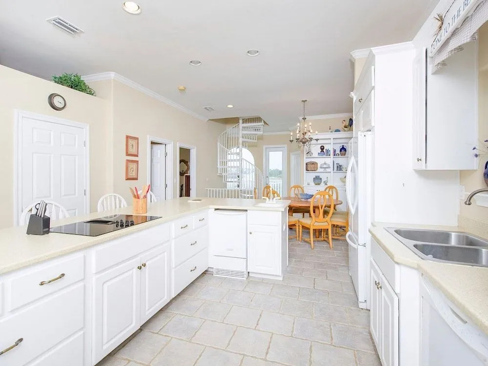 USA 2 - 5 Br Home