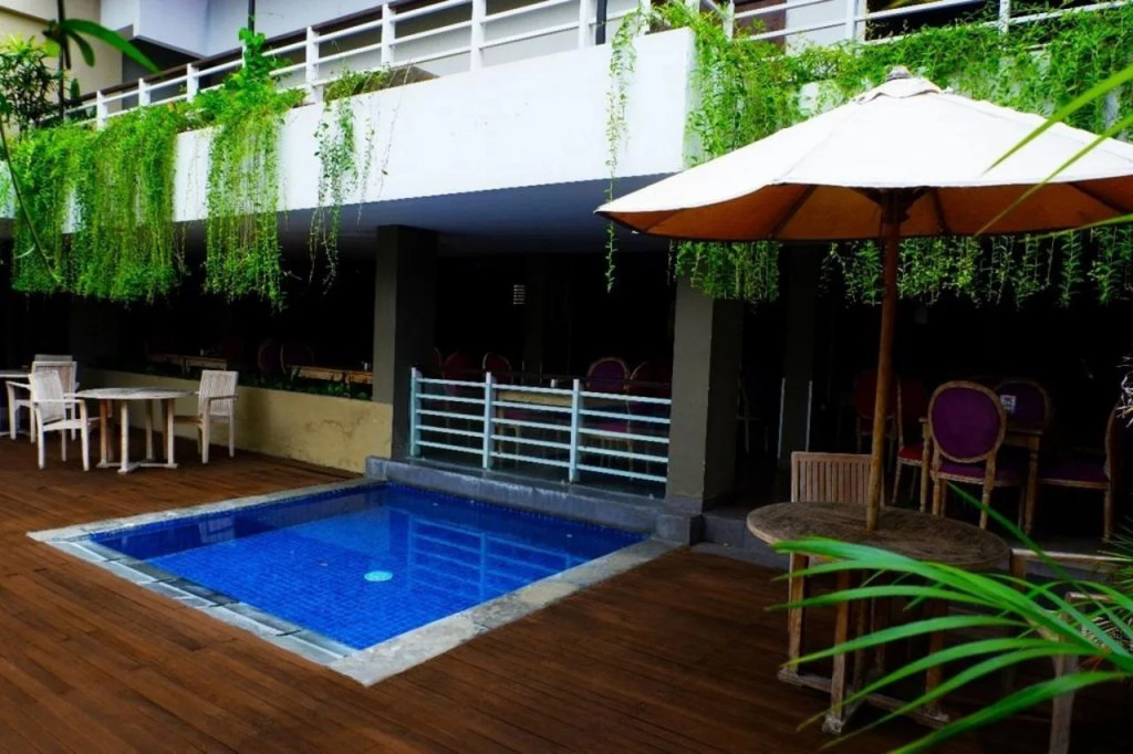 The Vasini Hotel