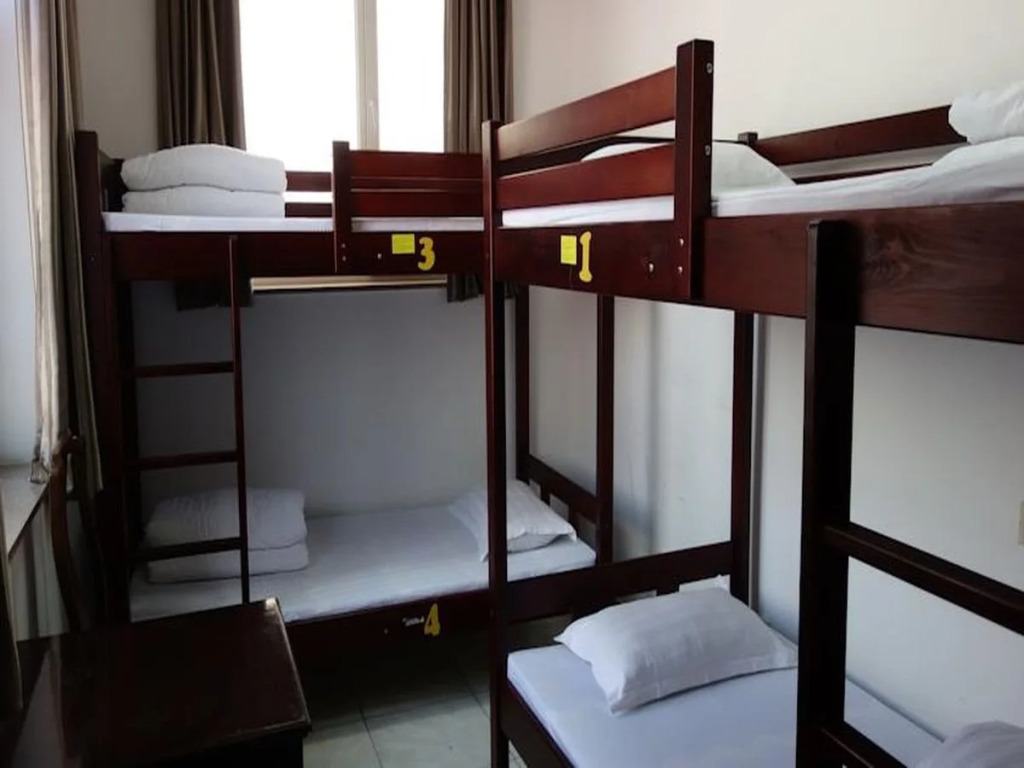 Renjoy Hotel Beijing Yonghe Temple Guijie Siheyuan