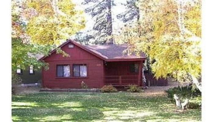 1198 Carson Avenue 1 Bedroom Cabin by RedAwning