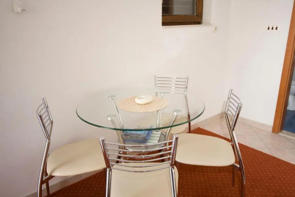 Ella Apartments