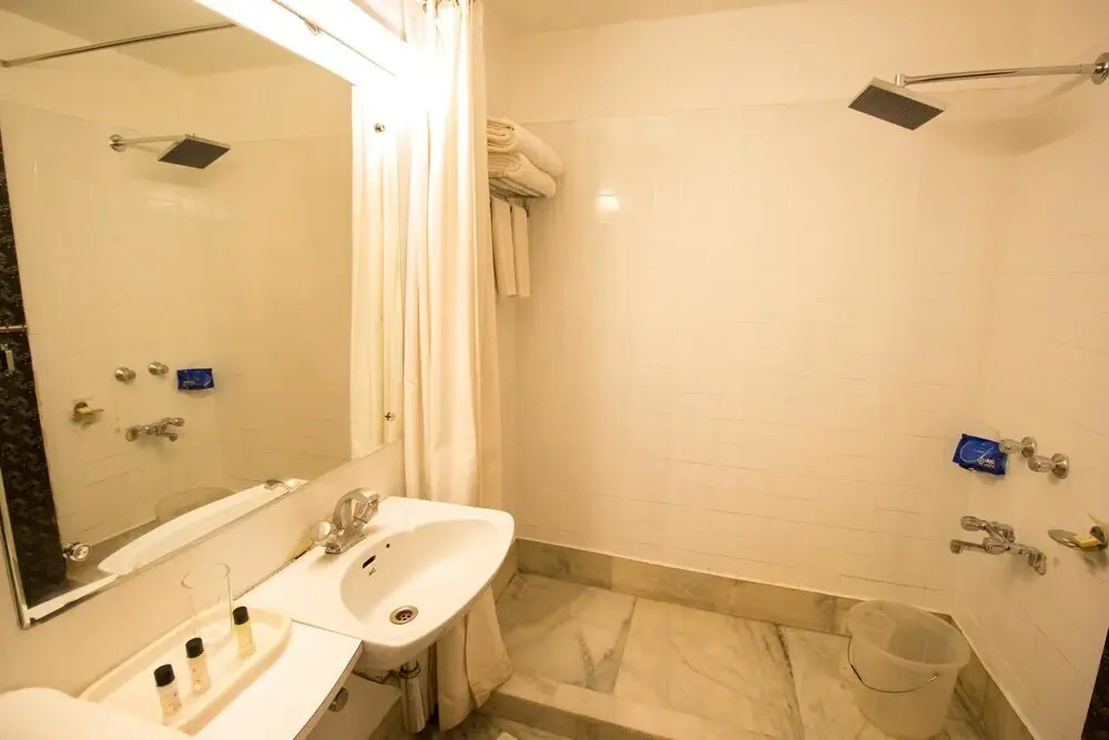 Hotel Aarian Aatithya