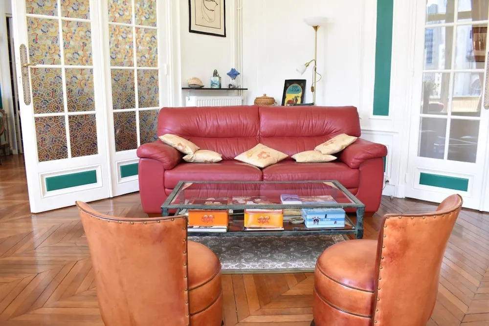 Charming 2 Bedroom Apartment With City View