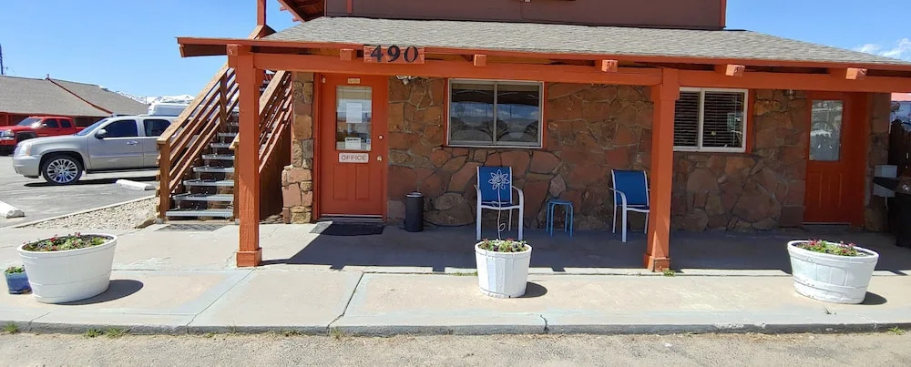 Western Inn Motel & RV Park