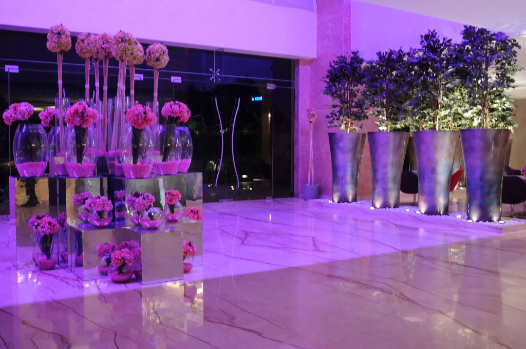 E Hotel