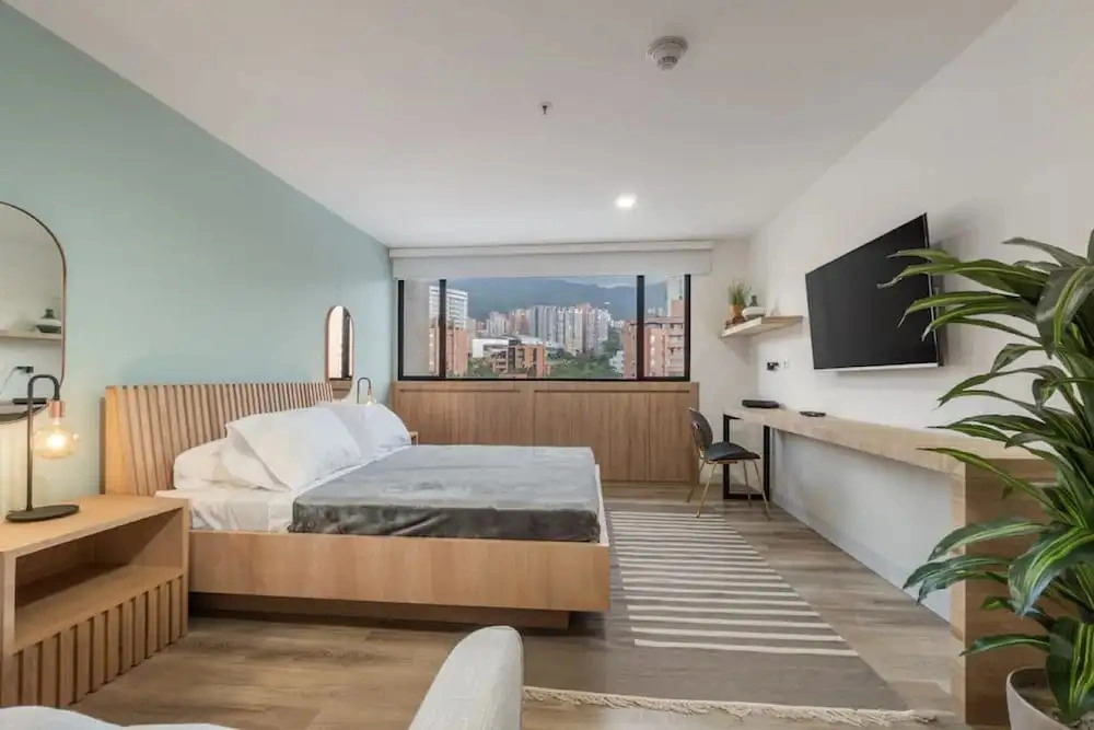 Go Living Suites - 914
