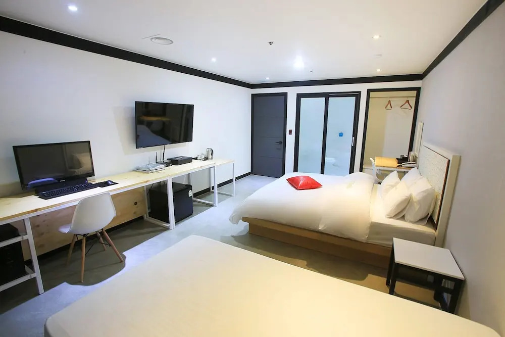 Suwon Yeongtong SG Hotel