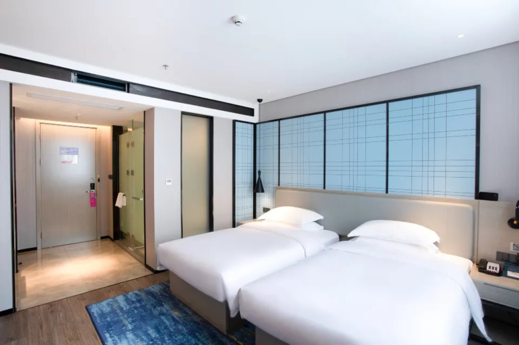 Echarm Hotel (Hechi Yizhou Municipal Center Plaza)
