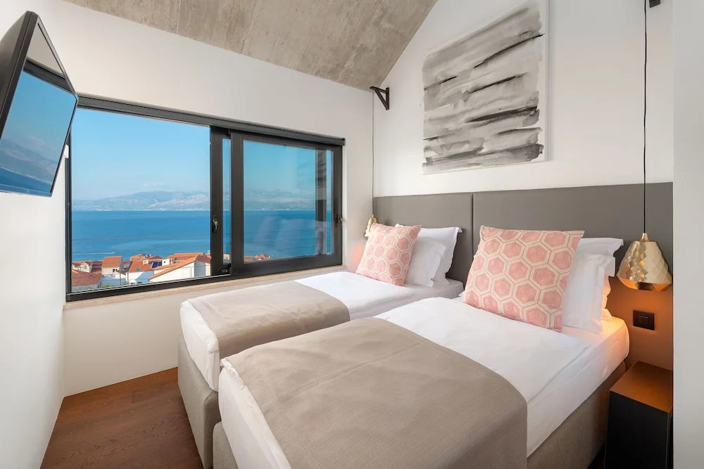 Luxury Villa Dominus With Swimming Pool