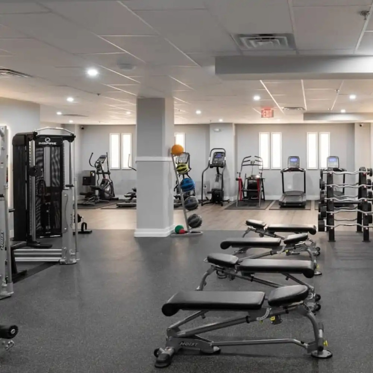 Sosuite 1BR Apt w W D Gym Lounge Park View
