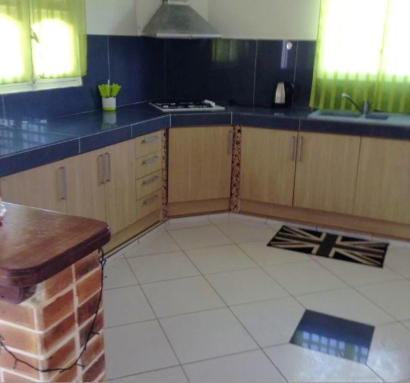 Apartment With 3 Bedrooms in Le Moule, With Enclosed Garden and Wifi - 3 km From the Beach