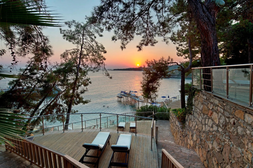 Utopia Beach Club