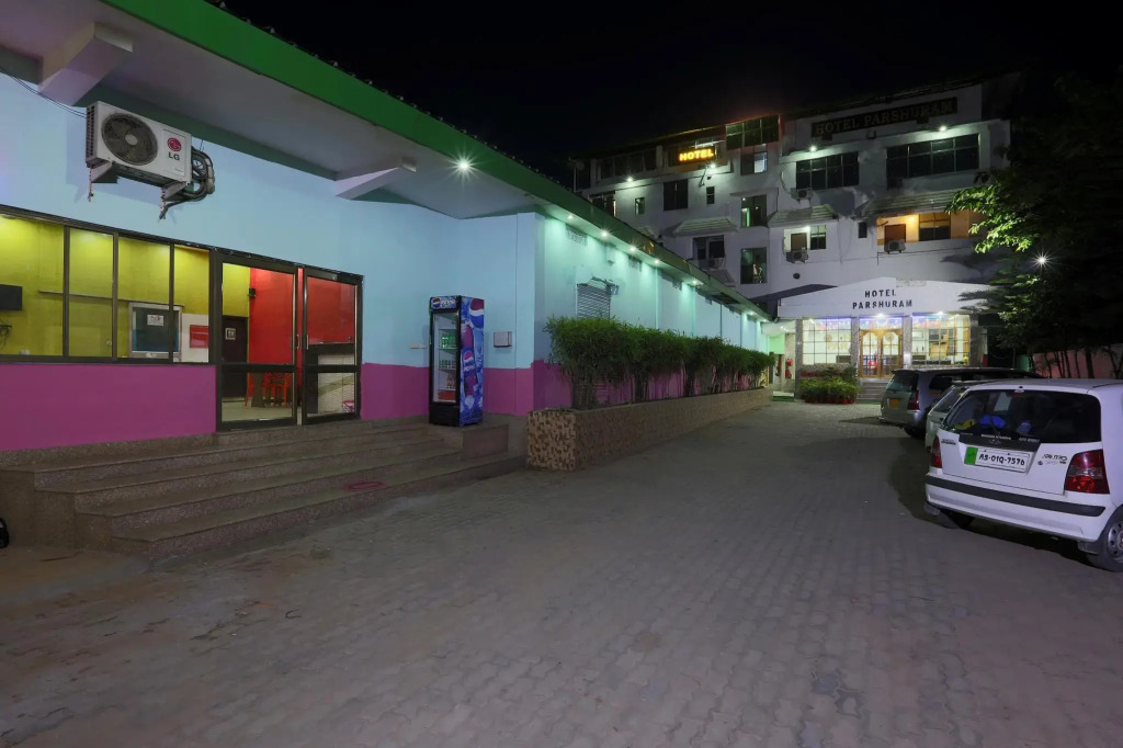 Hotel Parashuram