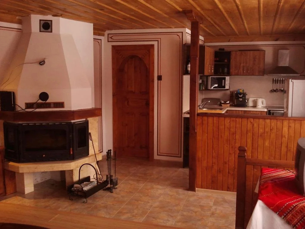 Trayanova Guest House