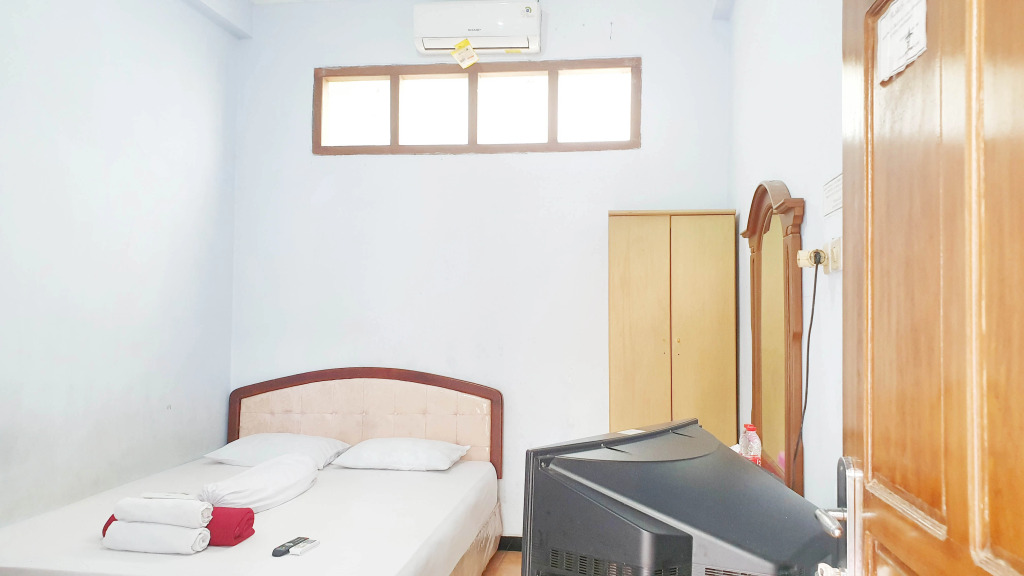 Hotel Suronegaran Purworejo RedPartner
