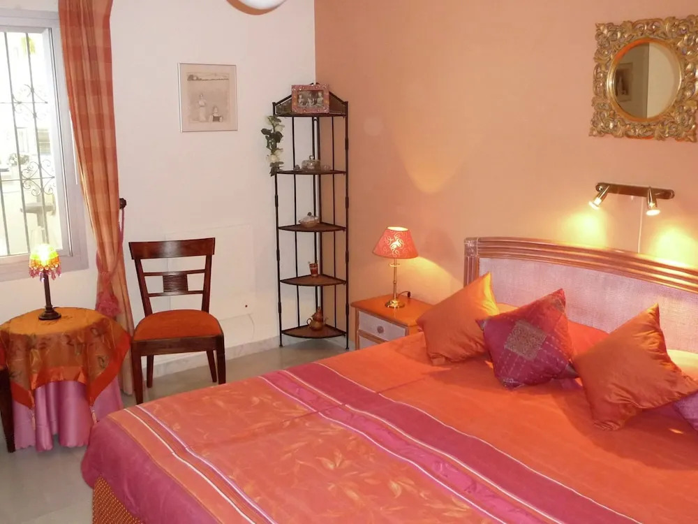 Apartment in Beautiful Villa With Communal Swimming Pool