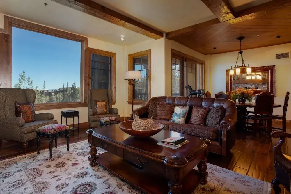 Grand Lodge - 3 Bedroom Deluxe #308 - Ski-in/out 3 Condo