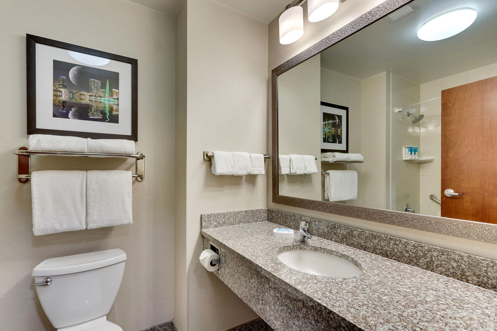 Drury Inn & Suites Orlando near Universal Orlando Resort