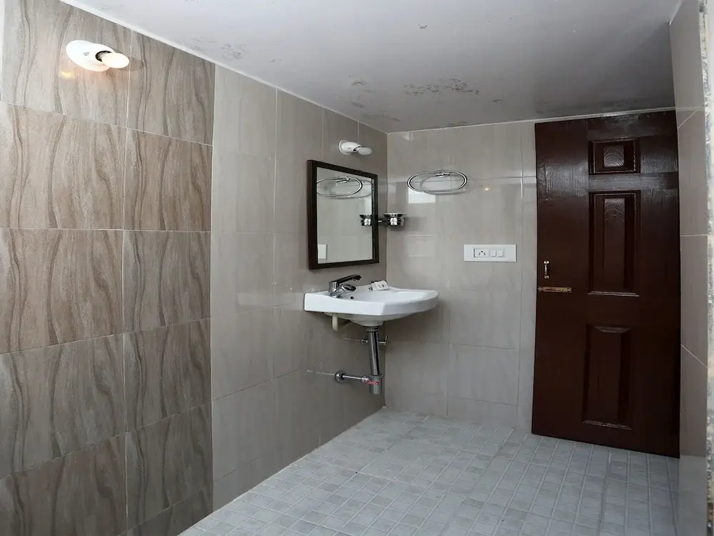 OYO 9263 Home Breezy 2 BHK Stuart Hill