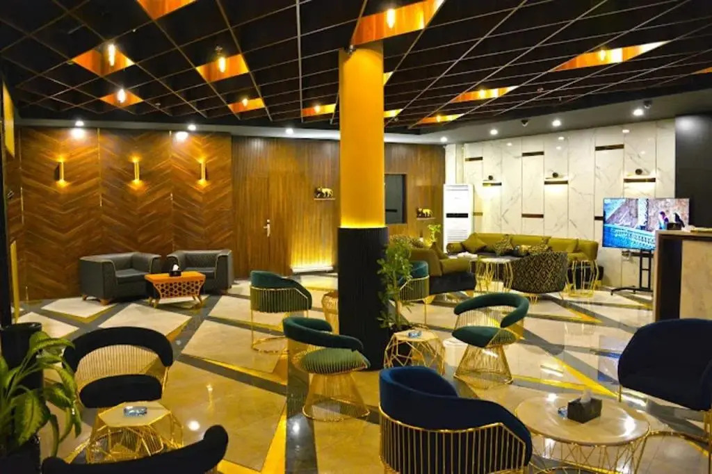 Dragon Hotel