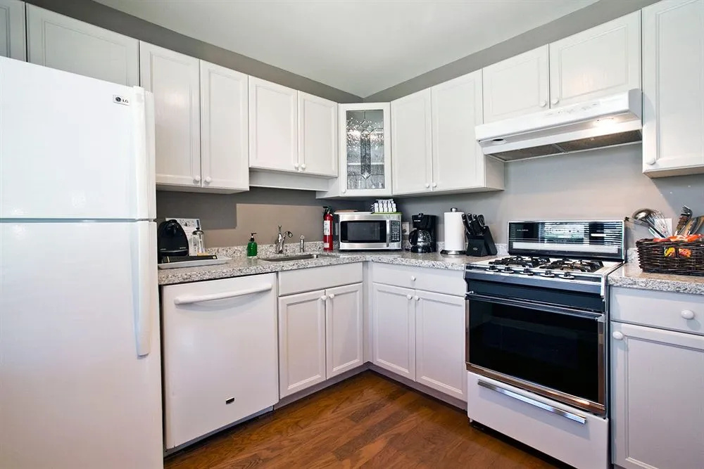 Alma Beach Suites