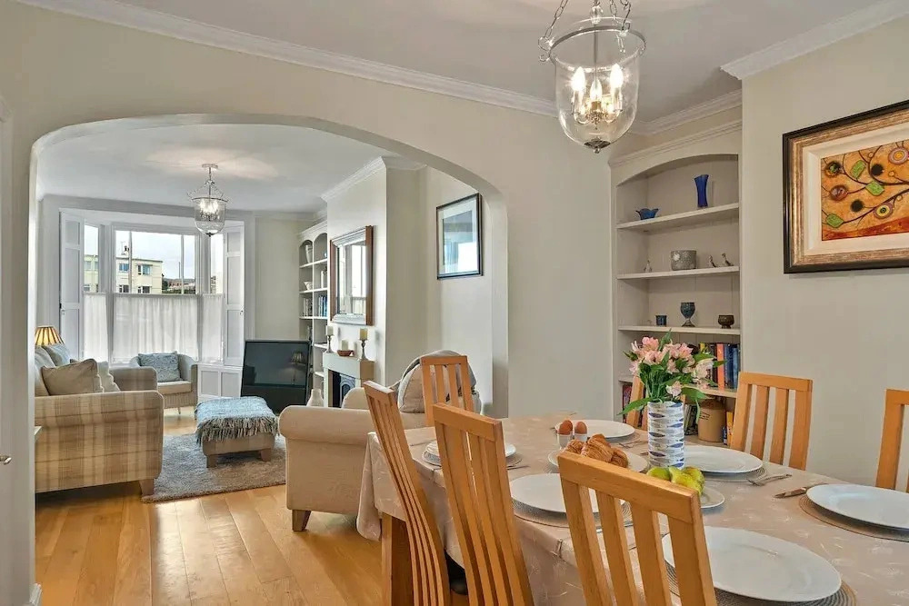 Villa in Sidmouth With Sea Views