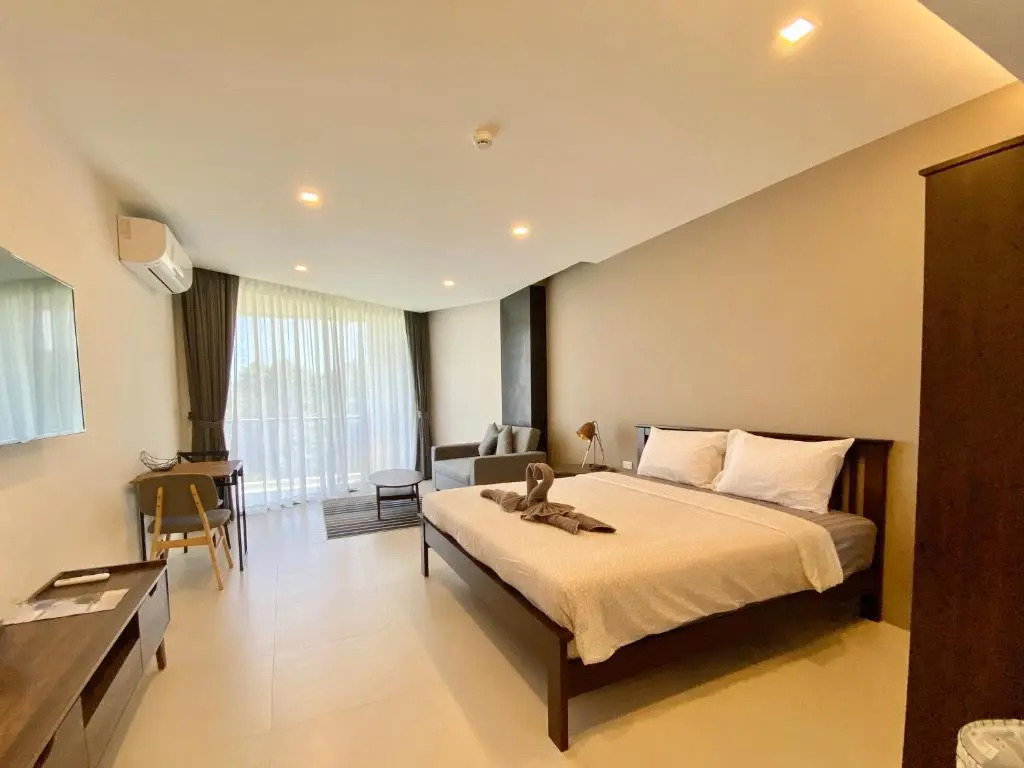 Escape Condominiums Beachfront Suites - Mae Phim