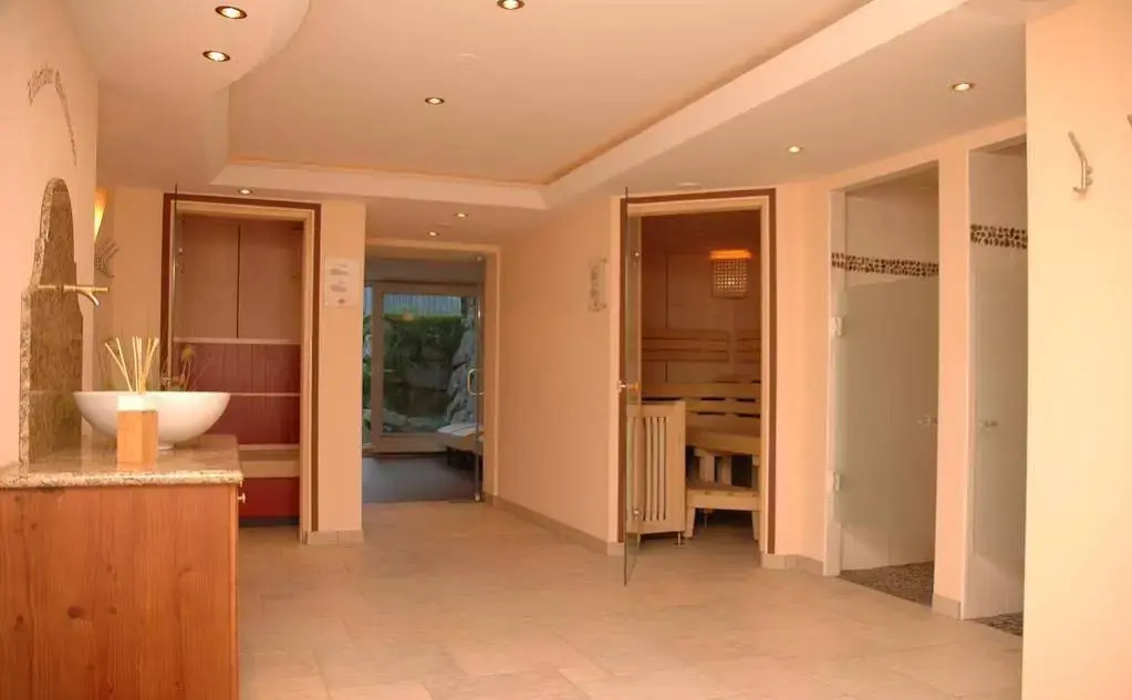 Hotel-Garni Almhof