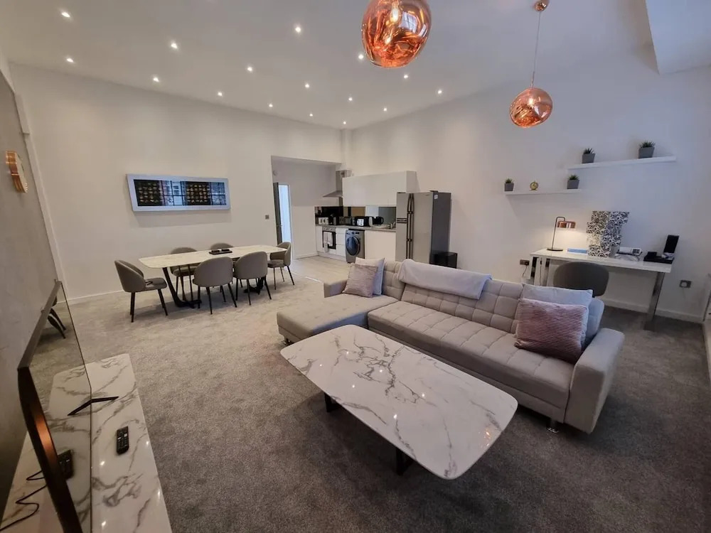 Stunning 1 Bed Apt Minutes From Bham City Centre