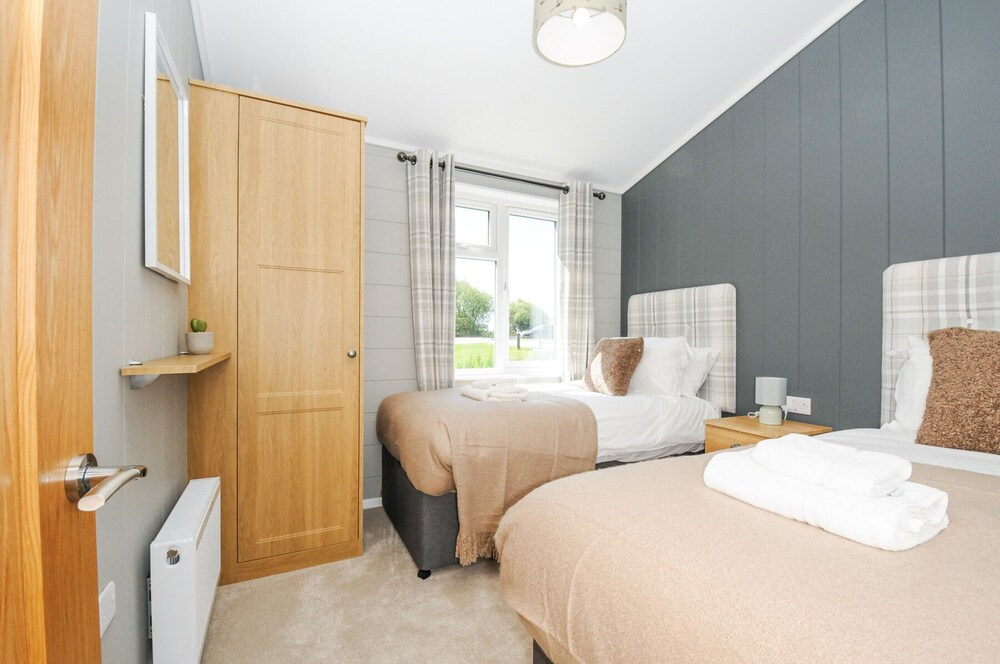 17 Meadow Retreat