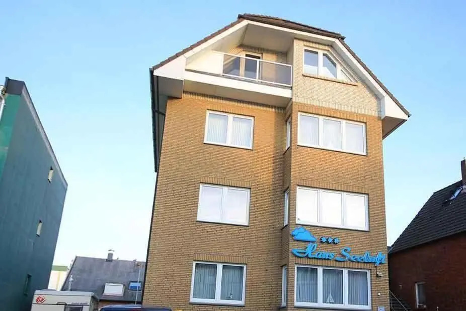 Kleine-Ferienwohnung-6-Strandnah-und-mit-Meerblick-im-Haus-Seeluft-Duhnen