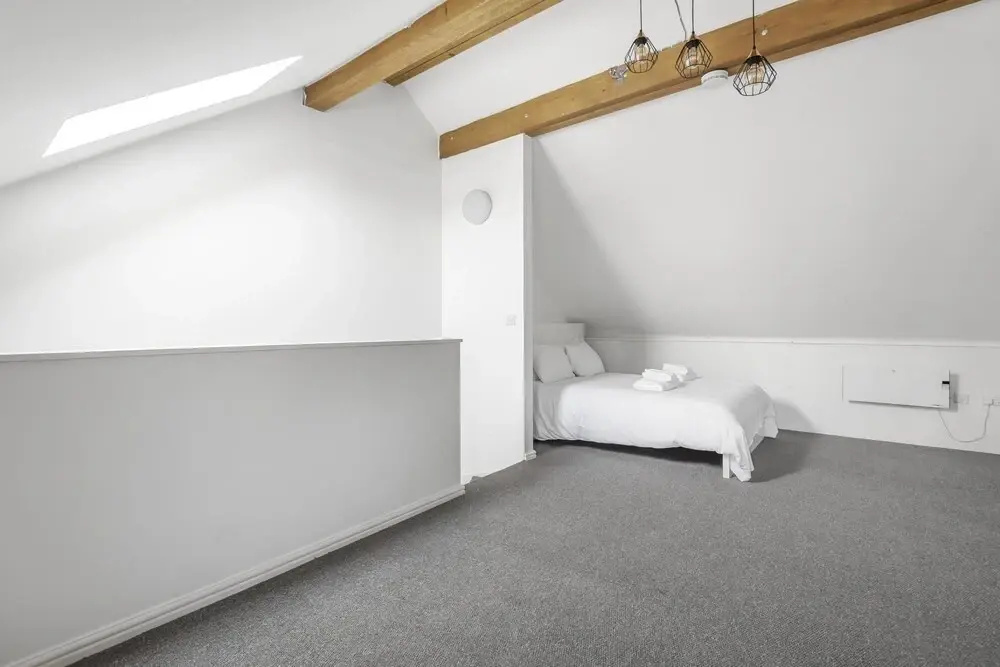 Entire Home - Cosy 3 Bedroom House Close to Levenshulme Station 13 Mins to Manchester City Centre